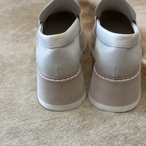 Dolce Vita Cream Platform Loafers - Picture 4 of 7